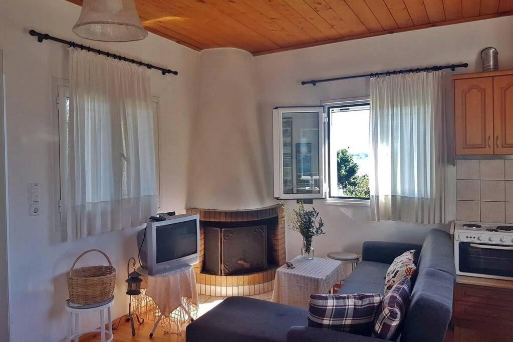 Amazing Sea View-Neos Pyrgos Beach -Evoia Greece Neos Pirgos Ngoại thất bức ảnh
